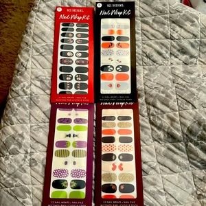 😺. OCS NAIL WRAPS X 4